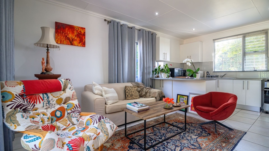 5 Bedroom Property for Sale in Sunrise On Sea Eastern Cape